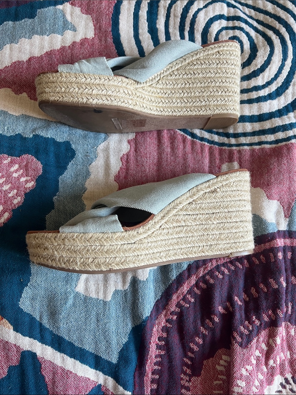 Dolce Vita Light Blue Denim Twisted Espadrille Wedge Slides - Picture 8 of 10